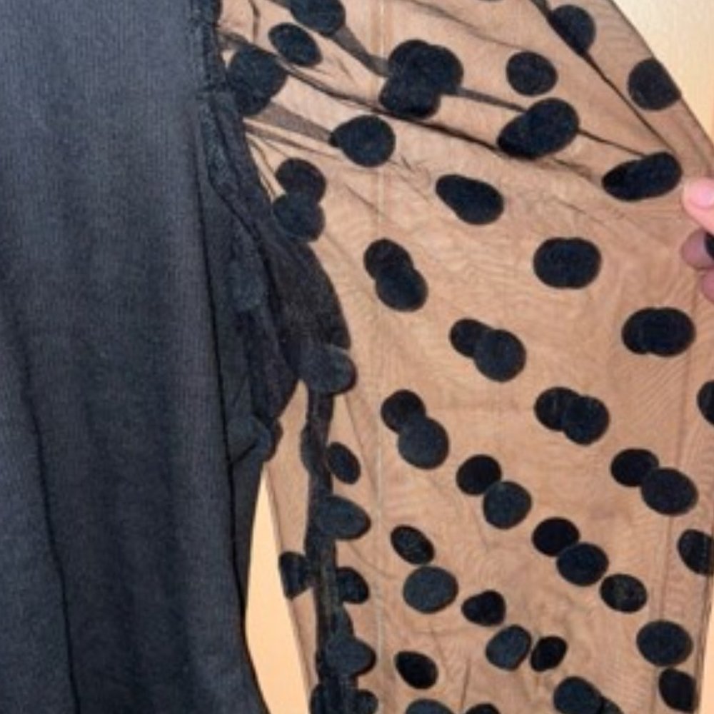 CHIC DOLLZ Polka Dot Mesh Sleeve Top - Picture 9 of 9